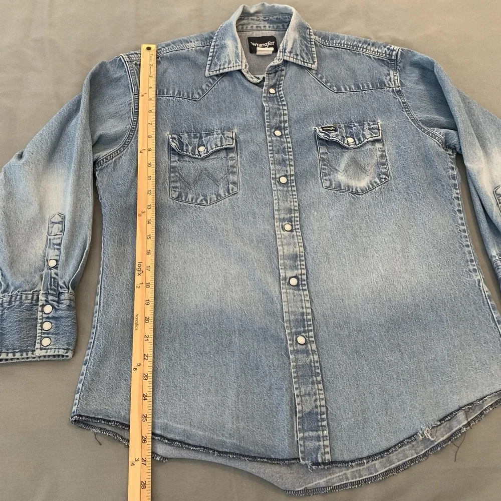 Wrangler Denim Shirt Mens Large Blue Snap Front Long Sleeve Thrashing Skater - Picture 4 of 7